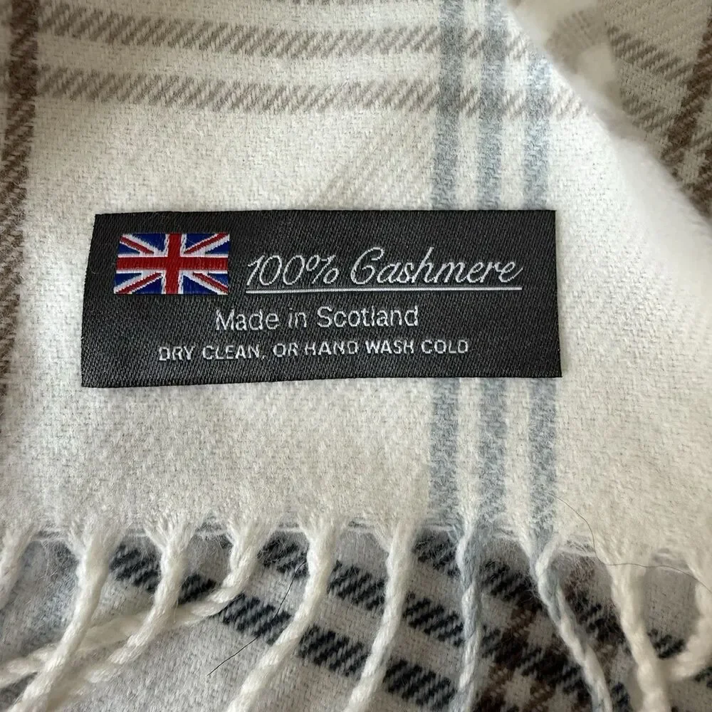100% Cashmere Scotland Made Ivory Plaid Check Fringe Scarf Quiet Luxury Cozygirl